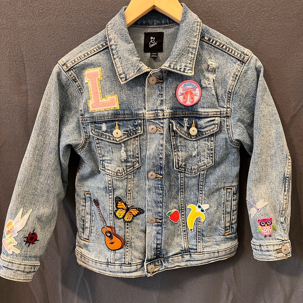 Oversized Jean jacket with patches size 6/6x